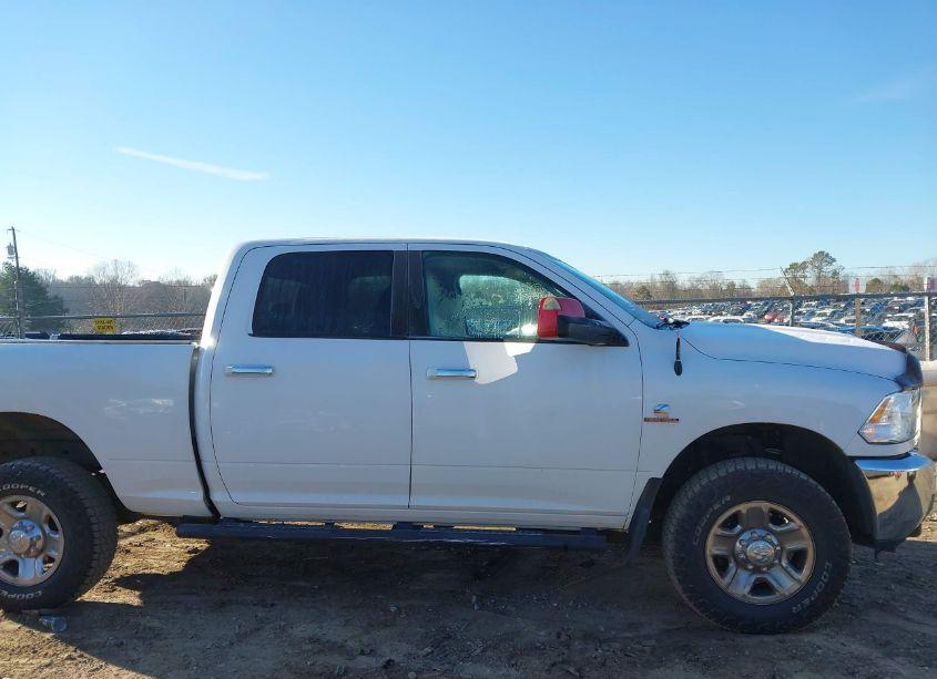 Photo 14 of 2017 Ram 2500 SLT 4X4 6'4 BOX (VIN 3C6UR5DL4HG515574)