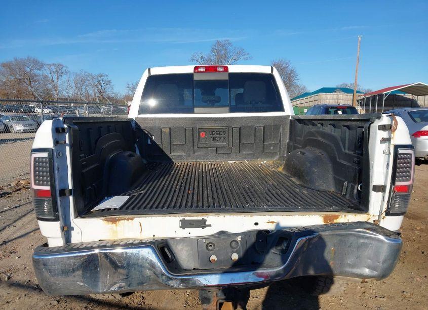 Photo 17 of 2017 Ram 2500 SLT 4X4 6'4 BOX (VIN 3C6UR5DL4HG515574)