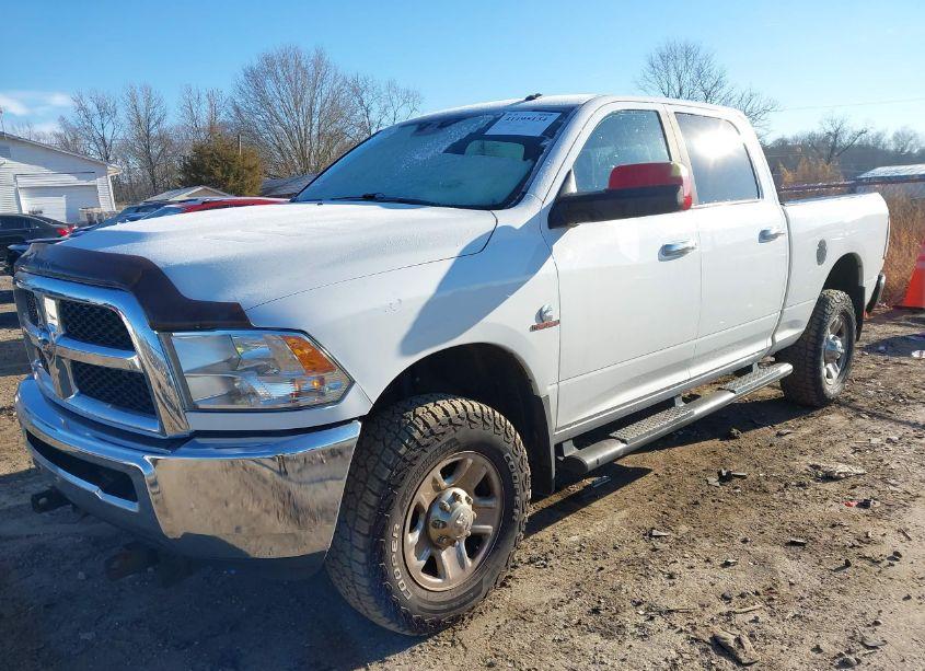 Photo 2 of 2017 Ram 2500 SLT 4X4 6'4 BOX (VIN 3C6UR5DL4HG515574)