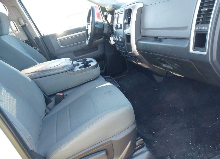 Photo 5 of 2017 Ram 2500 SLT 4X4 6'4 BOX (VIN 3C6UR5DL4HG515574)