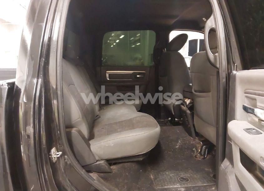 Photo 8 of 2018 Ram 2500 BIG HORN 4X4 6'4 BOX (VIN 3C6UR5DL4JG150691)