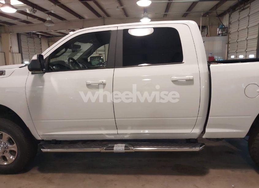 Photo 15 of 2022 Ram 2500 BIG HORN 4X4 6'4 BOX (VIN 3C6UR5DL4NG201726)