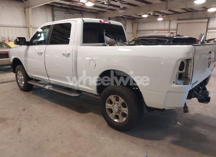 Photo 3 of 2022 Ram 2500 BIG HORN 4X4 6'4 BOX (VIN 3C6UR5DL4NG201726)