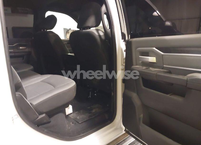 Photo 8 of 2022 Ram 2500 BIG HORN 4X4 6'4 BOX (VIN 3C6UR5DL4NG201726)