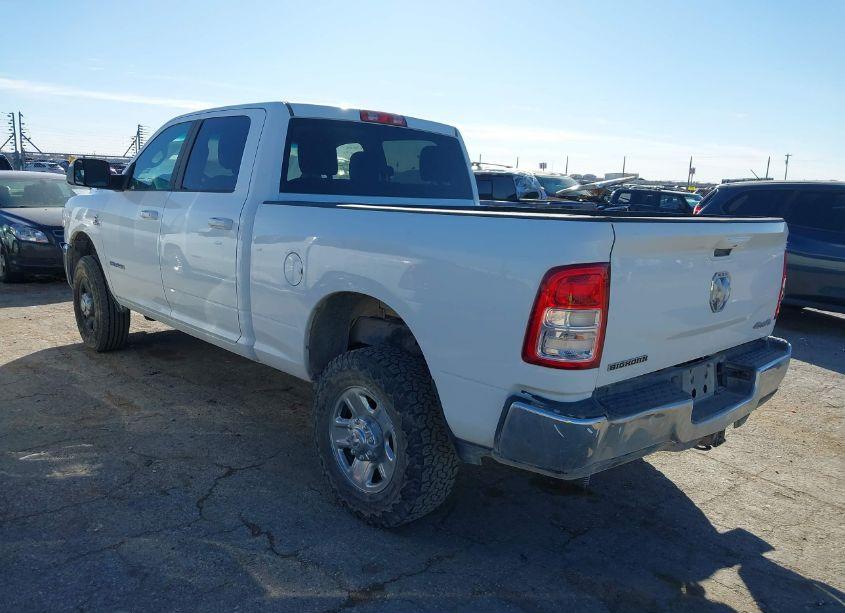 Photo 3 of 2022 Ram 2500 BIG HORN 4X4 6'4 BOX (VIN 3C6UR5DL4NG235701)