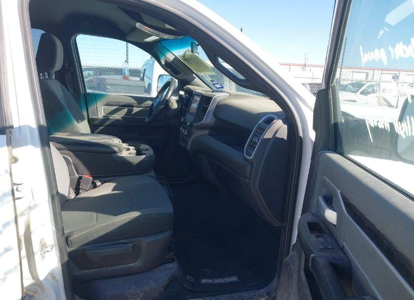 Photo 5 of 2022 Ram 2500 BIG HORN 4X4 6'4 BOX (VIN 3C6UR5DL4NG235701)