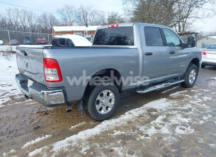 Photo 4 of 2024 Ram 2500 BIG HORN 4X4 6'4 BOX (VIN 3C6UR5DL4RG157944)