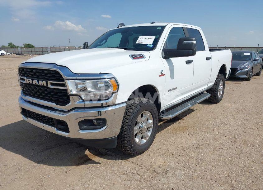 Photo 2 of 2024 Ram 2500 BIG HORN 4X4 6'4 BOX (VIN 3C6UR5DL4RG246011)