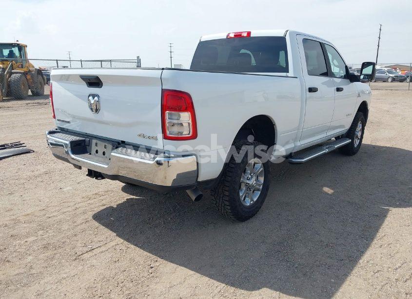 Photo 4 of 2024 Ram 2500 BIG HORN 4X4 6'4 BOX (VIN 3C6UR5DL4RG246011)