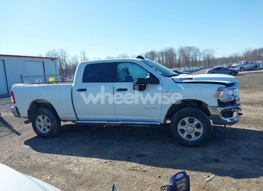 Photo 13 of 2024 Ram 2500 BIG HORN 4X4 6'4 BOX (VIN 3C6UR5DL4RG285892)