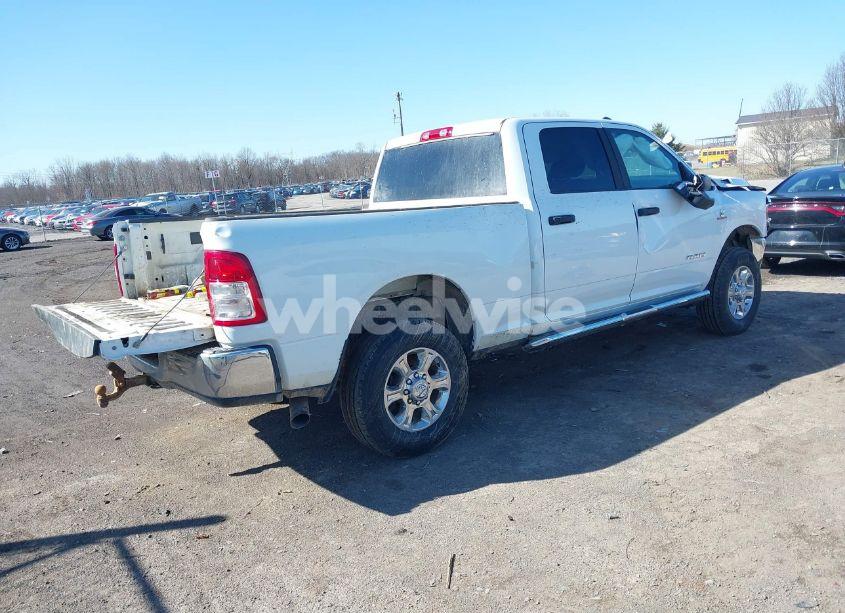 Photo 4 of 2024 Ram 2500 BIG HORN 4X4 6'4 BOX (VIN 3C6UR5DL4RG285892)