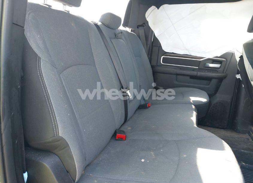 Photo 8 of 2024 Ram 2500 BIG HORN 4X4 6'4 BOX (VIN 3C6UR5DL4RG285892)