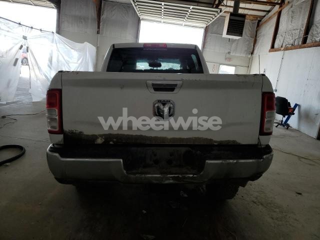 Photo 5 of 2019 RAM 2500 BIG HORN (VIN 3C6UR5DL5KG563902)