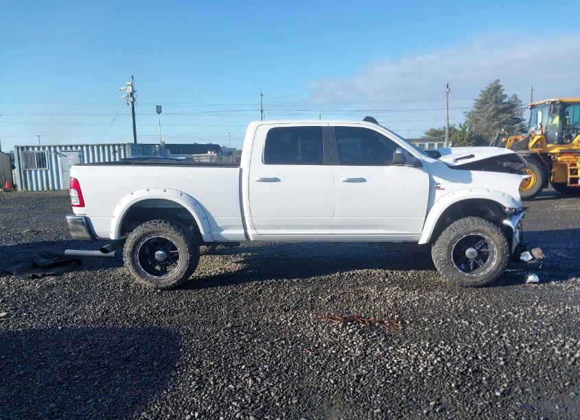 Photo 13 of 2019 Ram 2500 BIG HORN 4X4 6'4 BOX (VIN 3C6UR5DL5KG595586)