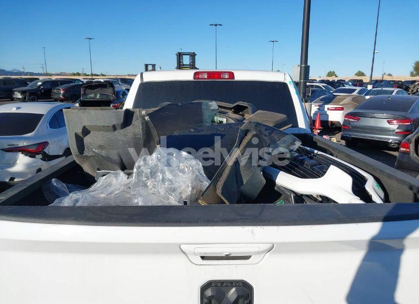 Photo 12 of 2021 Ram 2500 BIG HORN 4X4 6'4 BOX (VIN 3C6UR5DL5MG633465)