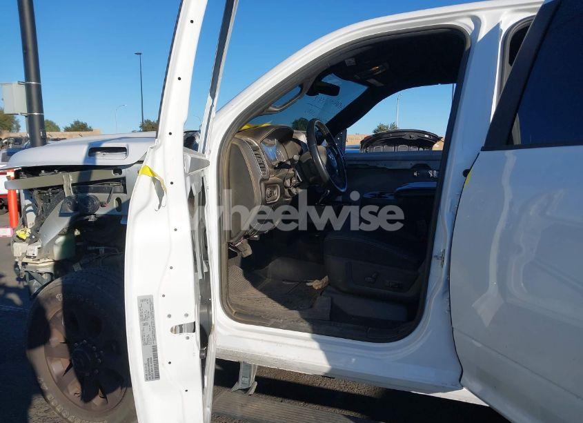 Photo 5 of 2021 Ram 2500 BIG HORN 4X4 6'4 BOX (VIN 3C6UR5DL5MG633465)