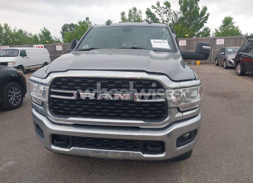 Photo 12 of 2024 Ram 2500 BIG HORN 4X4 6'4 BOX (VIN 3C6UR5DL5RG154048)