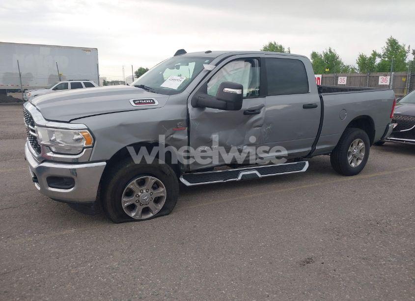 Photo 6 of 2024 Ram 2500 BIG HORN 4X4 6'4 BOX (VIN 3C6UR5DL5RG154048)