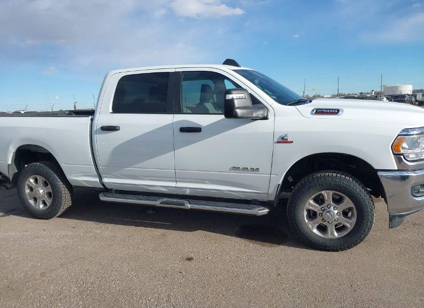 Photo 13 of 2024 Ram 2500 BIG HORN 4X4 6'4 BOX (VIN 3C6UR5DL5RG266719)