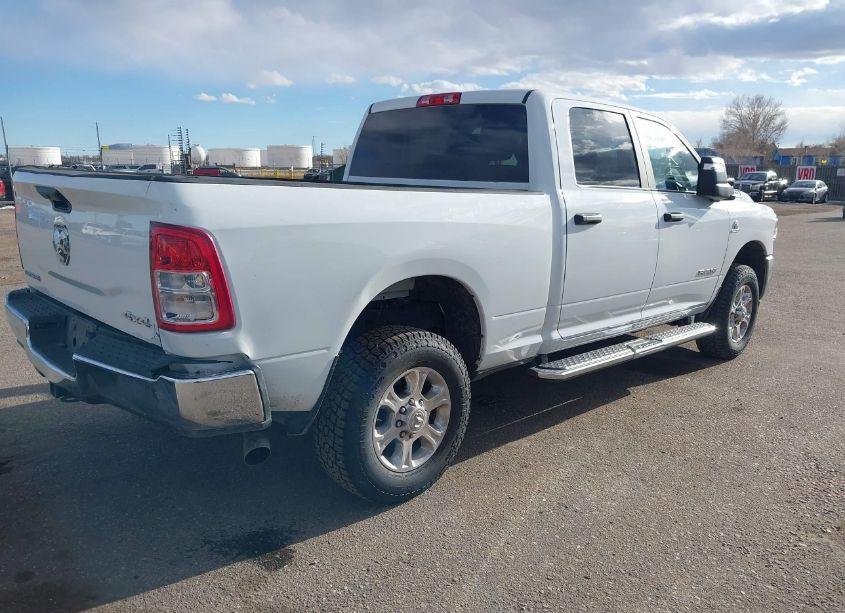 Photo 4 of 2024 Ram 2500 BIG HORN 4X4 6'4 BOX (VIN 3C6UR5DL5RG266719)