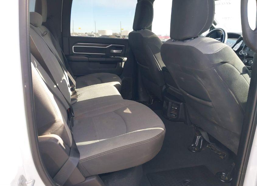 Photo 8 of 2024 Ram 2500 BIG HORN 4X4 6'4 BOX (VIN 3C6UR5DL5RG266719)