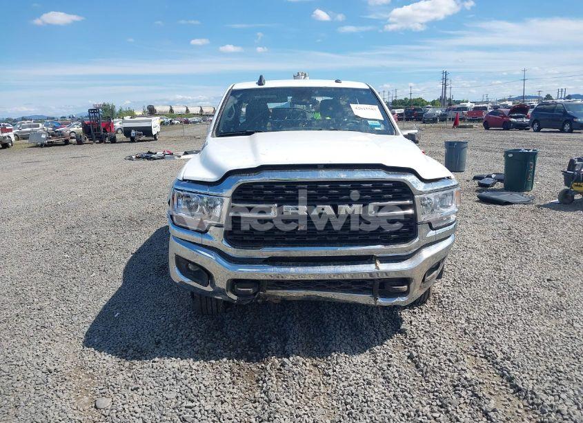 Photo 13 of 2024 Ram 2500 BIG HORN 4X4 6'4 BOX (VIN 3C6UR5DL5RG303820)