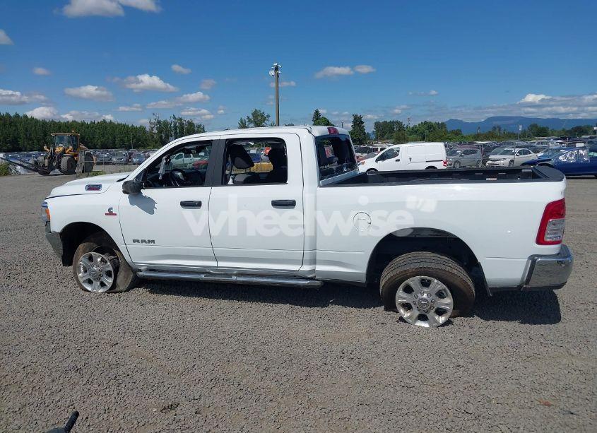 Photo 15 of 2024 Ram 2500 BIG HORN 4X4 6'4 BOX (VIN 3C6UR5DL5RG303820)