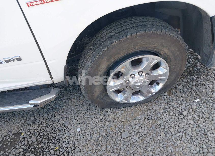 Photo 18 of 2024 Ram 2500 BIG HORN 4X4 6'4 BOX (VIN 3C6UR5DL5RG303820)