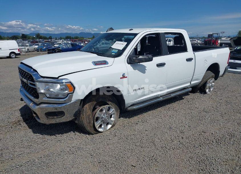 Photo 2 of 2024 Ram 2500 BIG HORN 4X4 6'4 BOX (VIN 3C6UR5DL5RG303820)