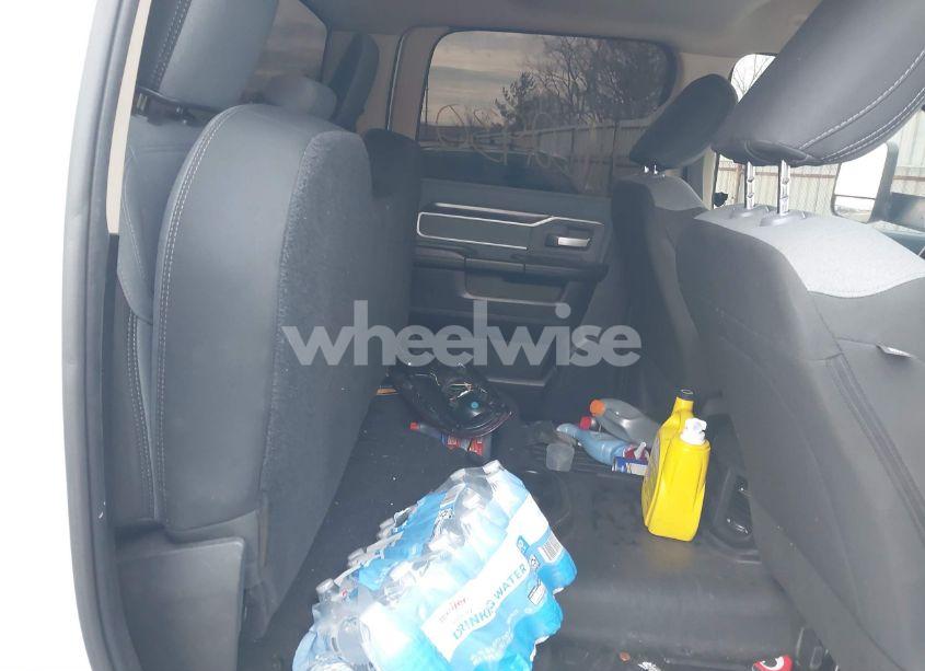 Photo 8 of 2019 Ram 2500 BIG HORN 4X4 6'4 BOX (VIN 3C6UR5DL6KG678413)