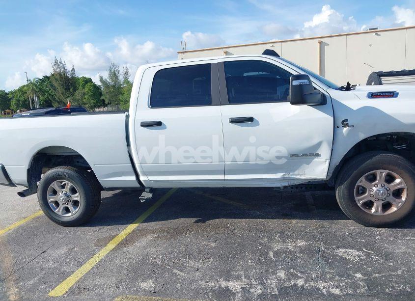 Photo 14 of 2024 Ram 2500 BIG HORN 4X4 6'4 BOX (VIN 3C6UR5DL6RG285652)