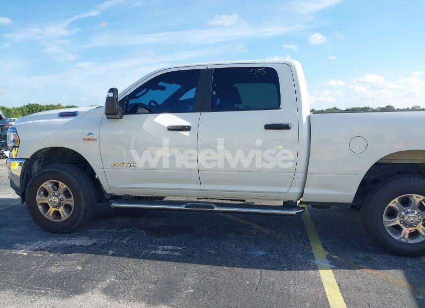 Photo 15 of 2024 Ram 2500 BIG HORN 4X4 6'4 BOX (VIN 3C6UR5DL6RG285652)