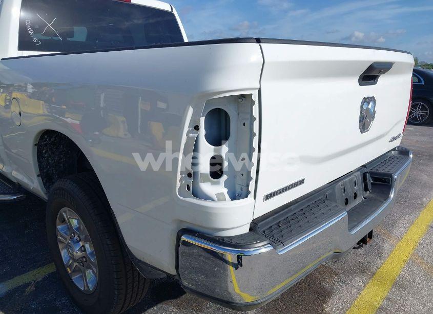 Photo 18 of 2024 Ram 2500 BIG HORN 4X4 6'4 BOX (VIN 3C6UR5DL6RG285652)