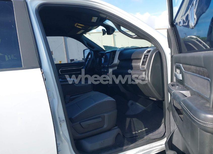 Photo 5 of 2024 Ram 2500 BIG HORN 4X4 6'4 BOX (VIN 3C6UR5DL6RG285652)