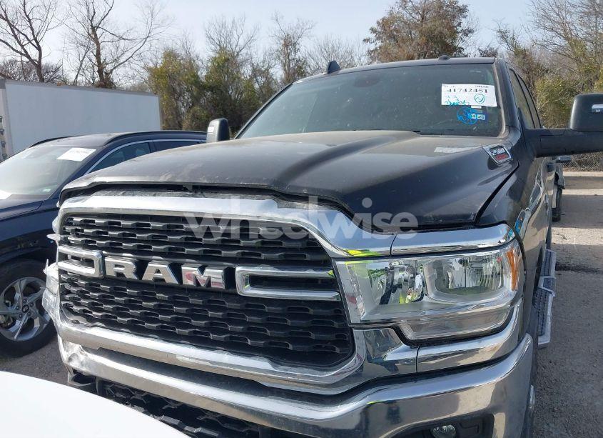 Photo 12 of 2024 Ram 2500 BIG HORN 4X4 6'4 BOX (VIN 3C6UR5DL6RG291354)