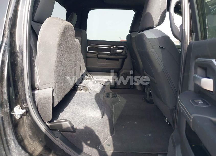 Photo 8 of 2024 Ram 2500 BIG HORN 4X4 6'4 BOX (VIN 3C6UR5DL6RG291354)