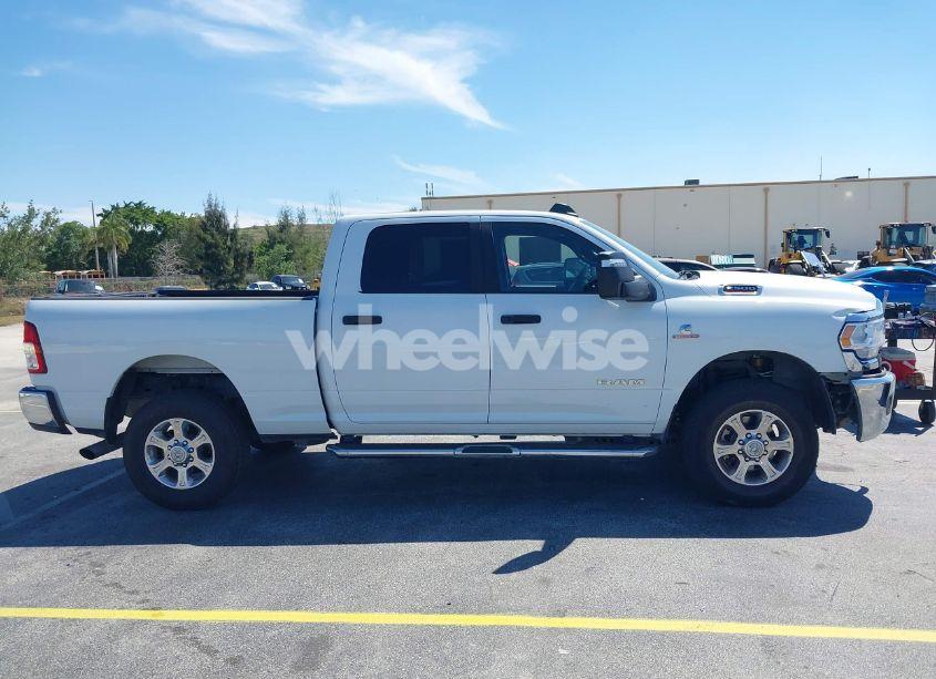 Photo 13 of 2024 Ram 2500 BIG HORN 4X4 6'4 BOX (VIN 3C6UR5DL6RG338222)