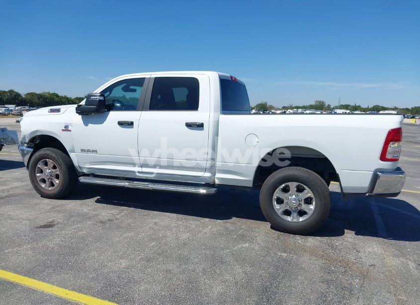 Photo 14 of 2024 Ram 2500 BIG HORN 4X4 6'4 BOX (VIN 3C6UR5DL6RG338222)