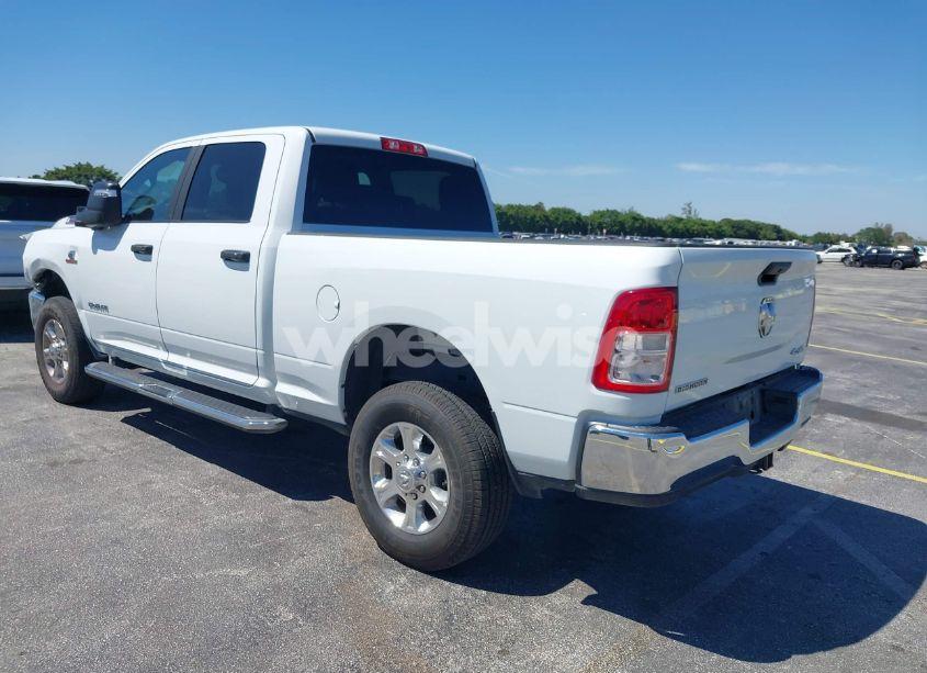 Photo 3 of 2024 Ram 2500 BIG HORN 4X4 6'4 BOX (VIN 3C6UR5DL6RG338222)