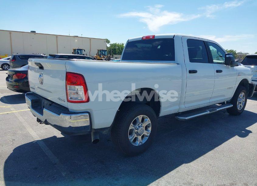 Photo 4 of 2024 Ram 2500 BIG HORN 4X4 6'4 BOX (VIN 3C6UR5DL6RG338222)