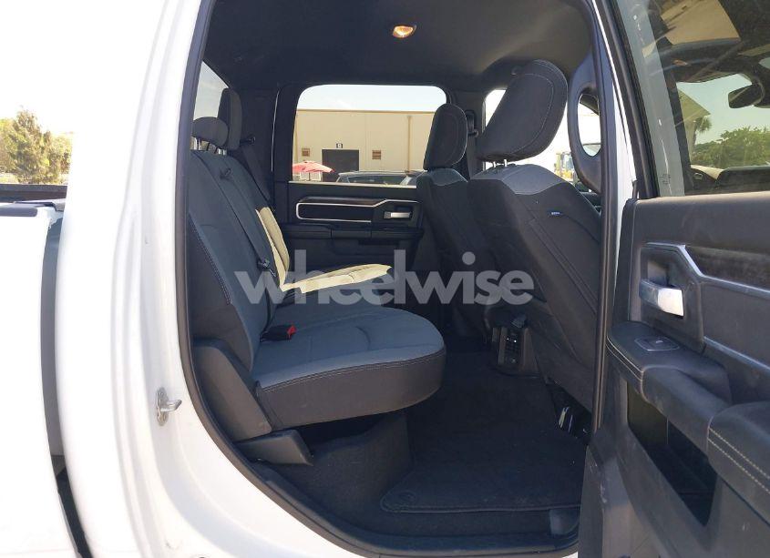 Photo 8 of 2024 Ram 2500 BIG HORN 4X4 6'4 BOX (VIN 3C6UR5DL6RG338222)