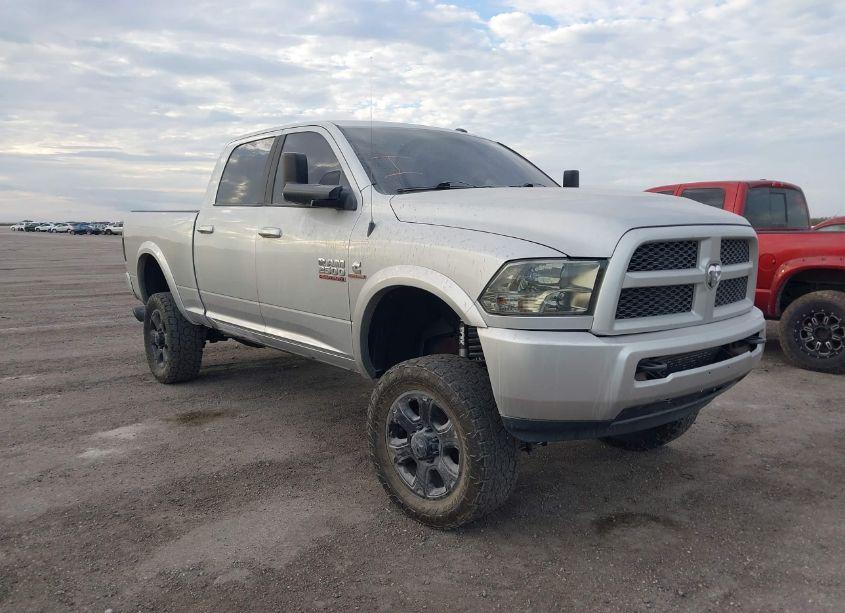 2016 Ram 2500 SLT (VIN 3C6UR5DL7GG166246) main photo