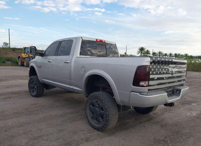 Photo 3 of 2016 Ram 2500 SLT (VIN 3C6UR5DL7GG166246)