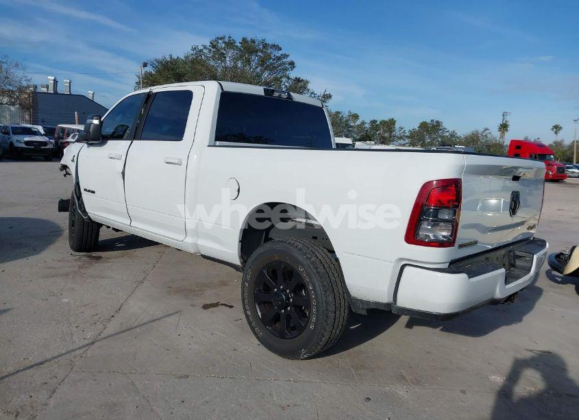 Photo 3 of 2024 Ram 2500 BIG HORN 4X4 6'4 BOX (VIN 3C6UR5DL7RG144685)