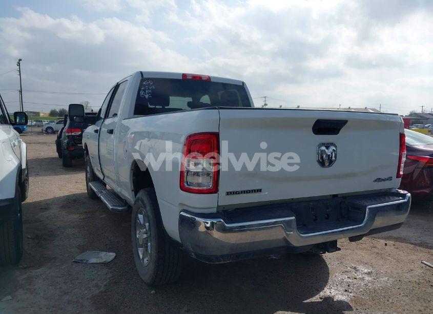 Photo 3 of 2024 Ram 2500 BIG HORN 4X4 6'4 BOX (VIN 3C6UR5DL7RG233026)