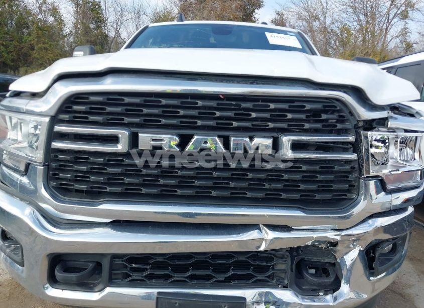 Photo 6 of 2024 Ram 2500 BIG HORN 4X4 6'4 BOX (VIN 3C6UR5DL7RG233026)