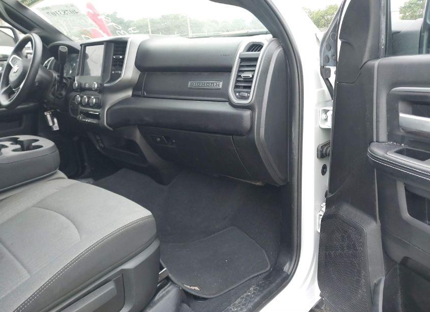 Photo 5 of 2024 Ram 2500 (VIN 3C6UR5DL8RG158028)