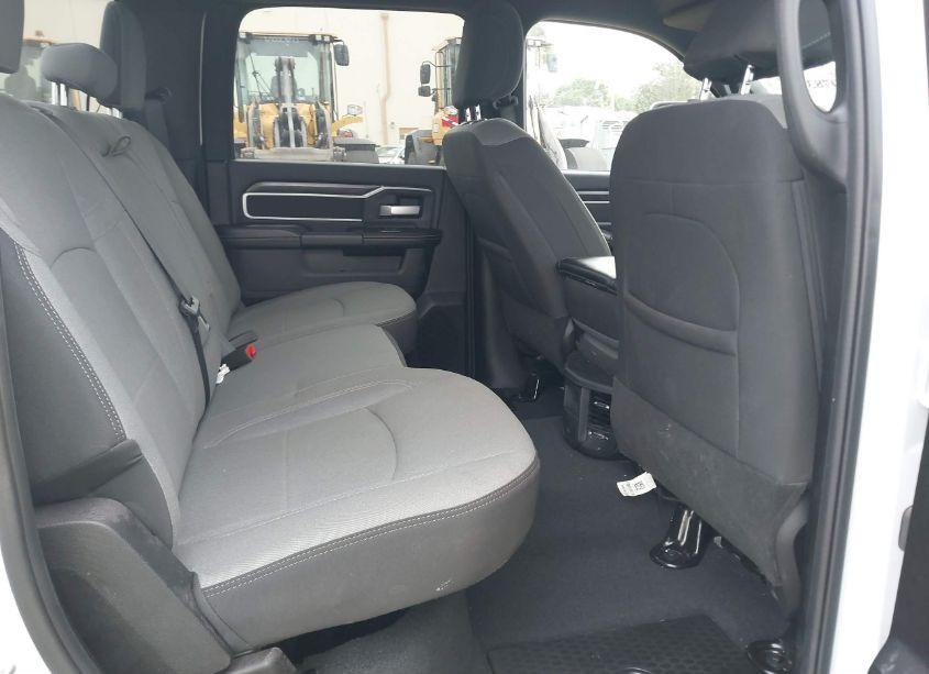 Photo 8 of 2024 Ram 2500 (VIN 3C6UR5DL8RG158028)