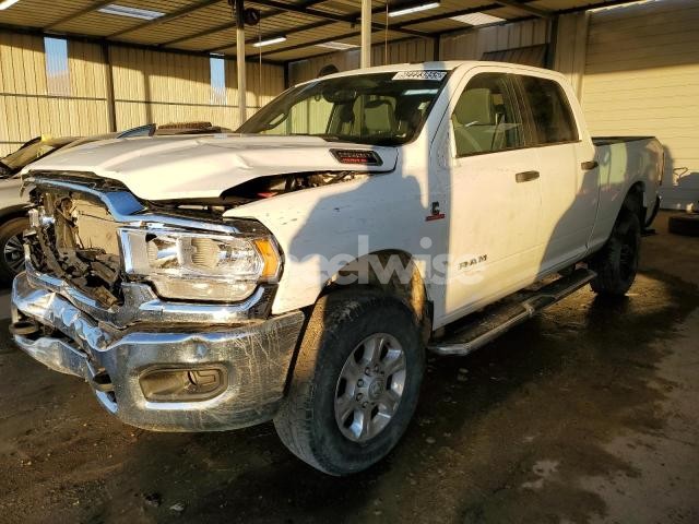 Photo 6 of 2024 RAM 2500 BIG HORN (VIN 3C6UR5DL9RG101384)