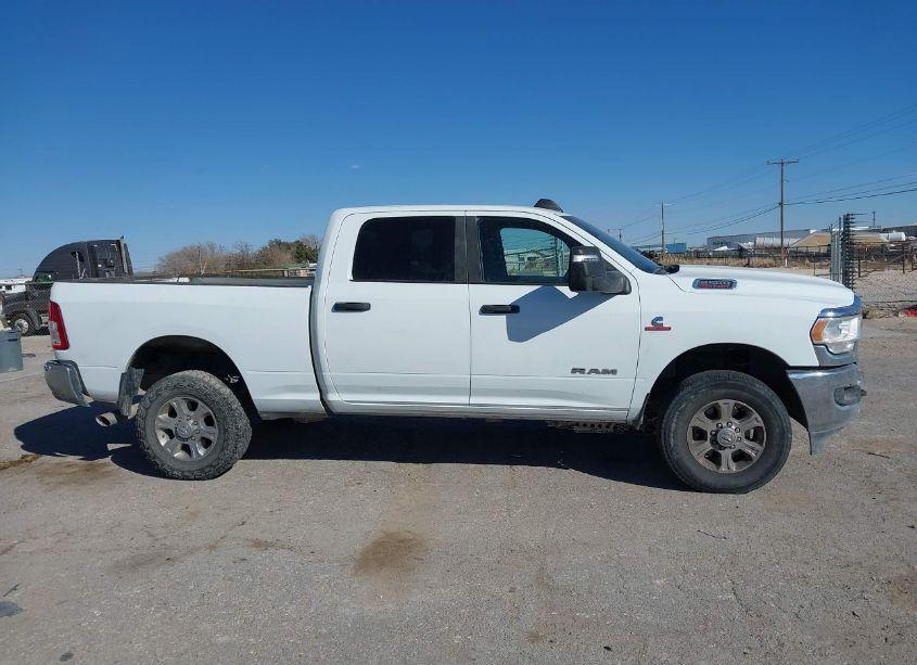Photo 13 of 2024 Ram 2500 BIG HORN 4X4 6'4 BOX (VIN 3C6UR5DL9RG113826)